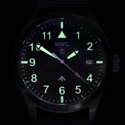 MWC Classic 40mm Covert negro PVD Steel Aviator Reloj with