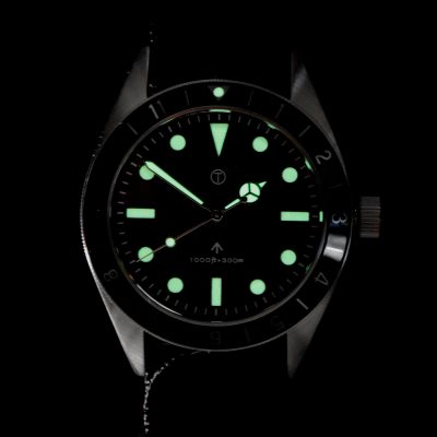 MWC Classic 1960s Pattern Divers Reloj with Retro Luminova Luminous